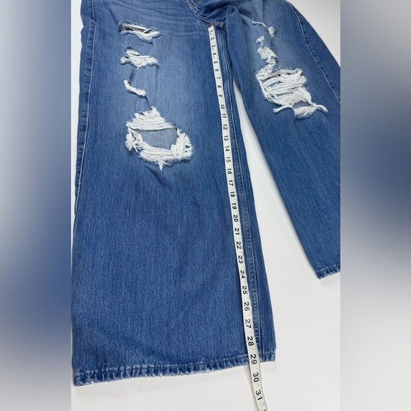 Hollister Low Rise Super Baggy Distressed Jeans Womens Size 4 - Picture 7 of 10